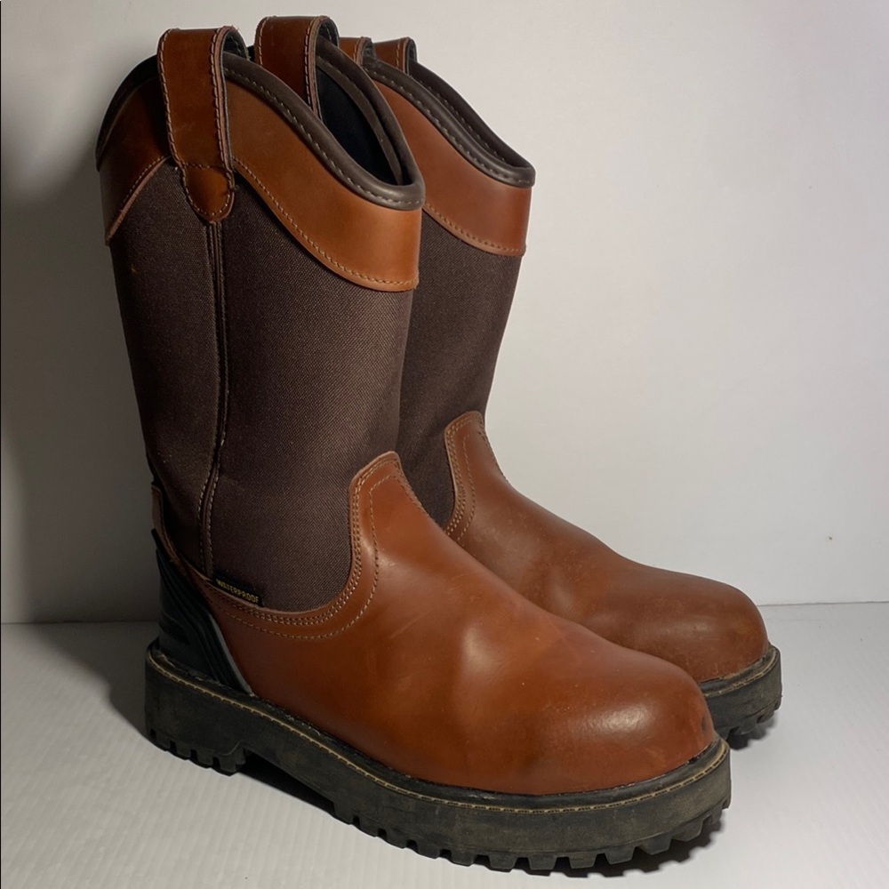 Men's Brown Leather Boots oil slip resistant ( brazos) very good condition